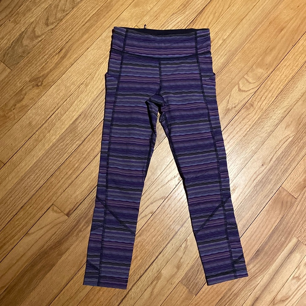 Lululemon 3/4 leggings, size 2
